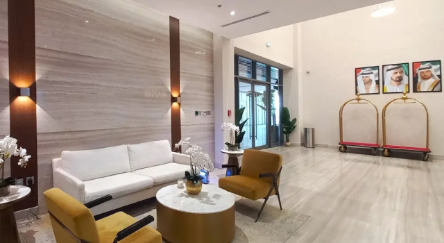 Greek View Studio Farhad Azizi Residence Al Jaddaf