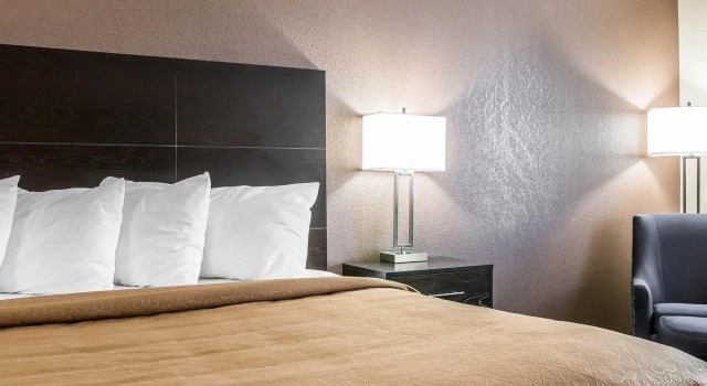 Номер Standard Quality Inn Grand Rapids South-Byron Center