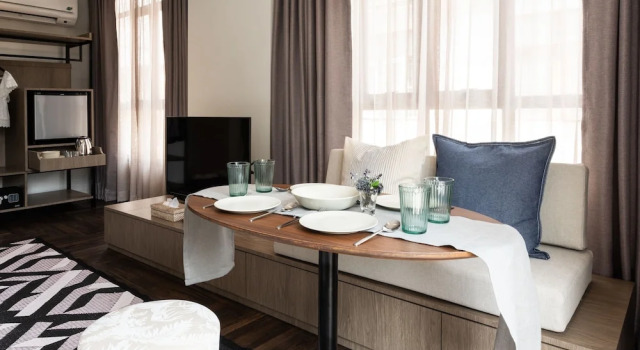 Трёхместный номер Friend Warm Window Silom