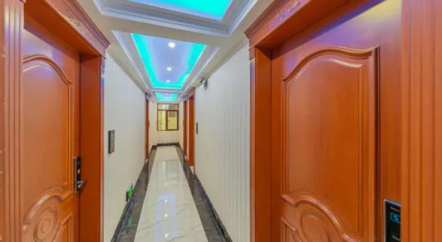 Shennongjiahaozailai Hotel (Pingyu Ancient Town Shop), Prenota Hotel Shennongjia Hubei