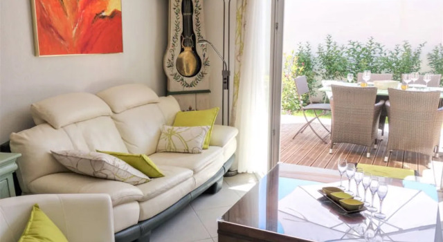 Holiday Home Villa Tamaris, Забронировать Вилла Отели Бассен-д'Аркашон с парковкой, Парковка