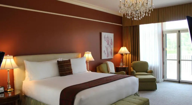 The Bruce Hotel, Book Hotel SPA Hotels in Ontario, SPA