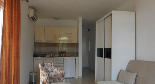 Luna Apartments, Book Lejlighed Hoteller i Kotor Riviera med parkering, Parkering