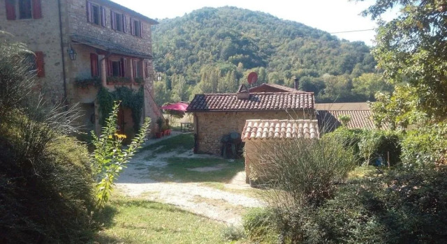 Tana Del Tasso, Varaa Hotelli Città di Castello Umbria