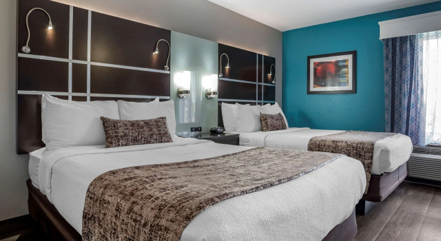 Четырёхместный люкс Best Western Carlton Suites