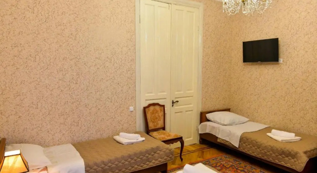 Четырёхместный номер Standard Guest House ''Gold''