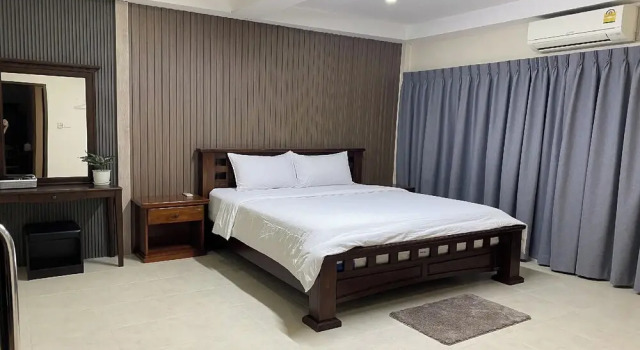Вилла Deluxe Sanaepatan Home Resort - เสน่ห์ป่าตาล โฮม รีสอร์ต