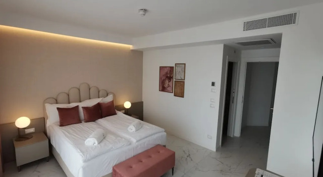 Номер Deluxe с балконом Hotel Astoria