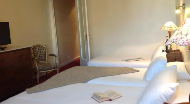 Трёхместный номер Standard Grand Hôtel de la Poste