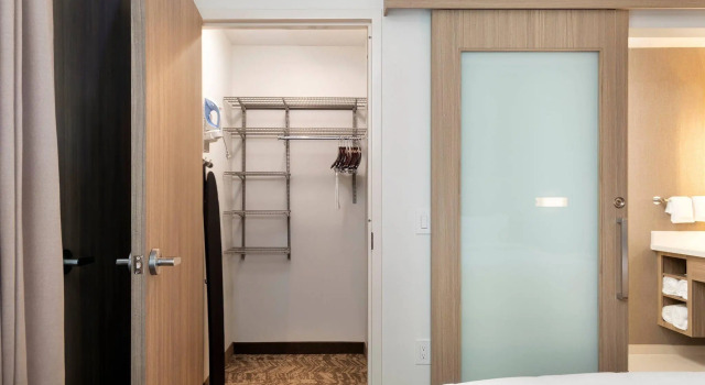 Четырёхместный люкс SpringHill Suites by Marriott Cape Canaveral Cocoa Beach