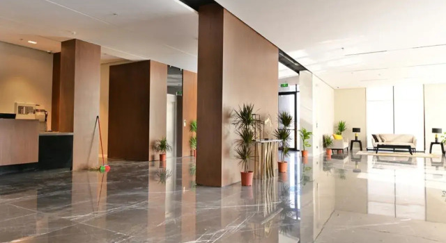 Baha Diouf, Buchen Sie Hotel Riad 
