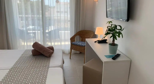 Camera doppia Standard con balcone Hotel Chevy & Suites