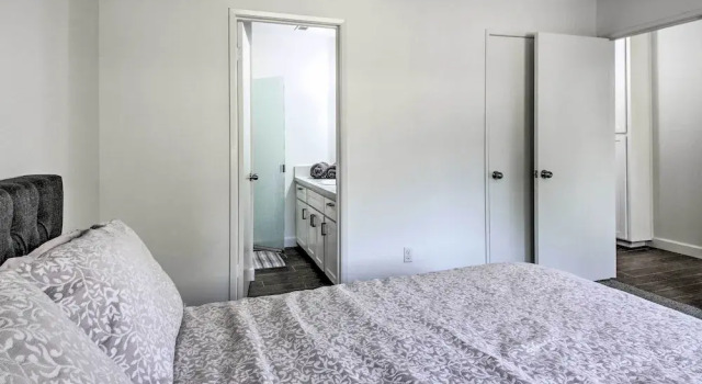 Central Bakersfield Townhome with Private Patio, Prenota Appartamento Bakersfield California