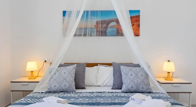 Premium Holiday Home in Santa Maria with Hot Tub
