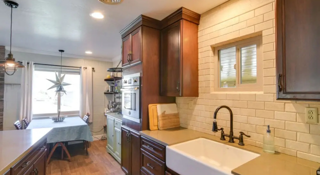 Коттедж Quiet Challenge-Brownsville Home Near Collins Lake