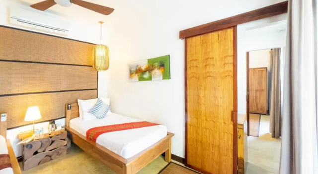 Семейный коттедж с видом на бассейн Cadlao Resort and Restaurant
