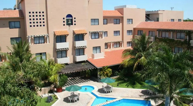Кровать в общем номере Hotel Viajero Plus