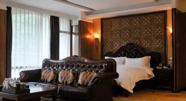 Suite FIRSTHOTSPRINGHOTEL