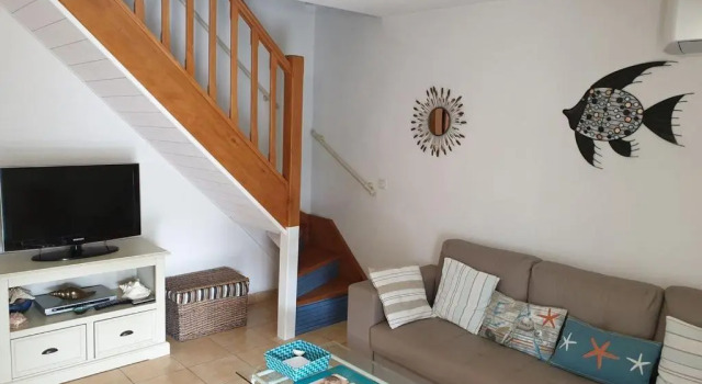 Коттедж Villa tout confort dans résidence privée avec piscine à 500m de la plage - Climatisation, WIFI, parking