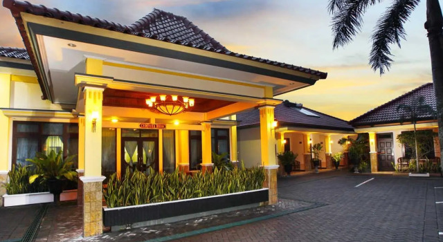 Ning Tidar Hotel