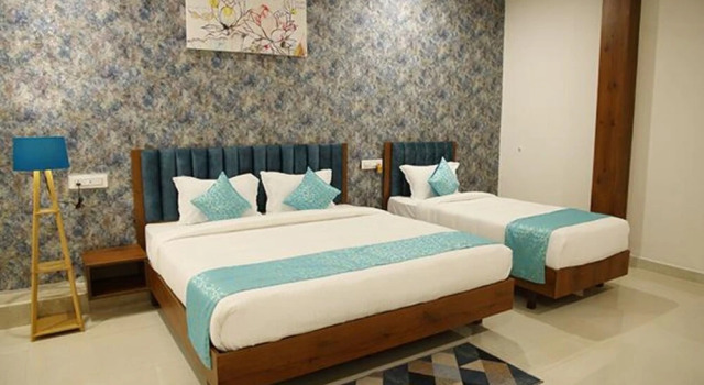 Номер Premium Fabhotel Prime Zing Rooms