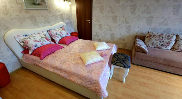 Apartments on Maxim Gorky Street 24, Boek Appartement Hotels in Karelia met parkeren, Parkeren