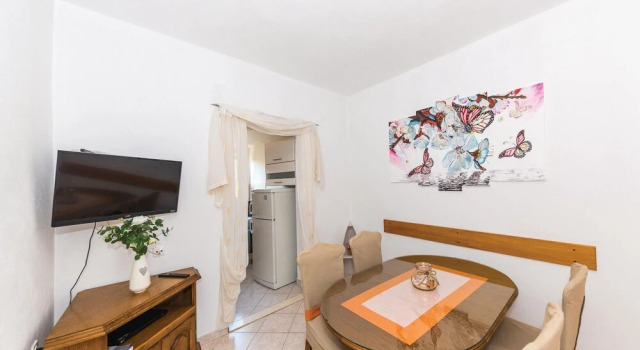 Amazing Home in Vinisce With Wifi and 2 Bedrooms, Забронировать Отель Отели Винишче с бассейном, рядом с Пляж Смоквина, Бассейн