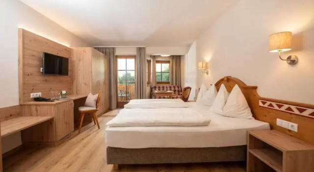 Hotel Eschbacher, Rezervovat Hotel Wellness hotely v Filzmoos, SPA