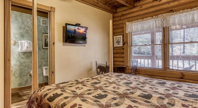ER92 - Virginias Villa - Great location! Close to all the action! cabin, Забронировать Вилла Пиджен-Фордж Great Smoky Mountains National Park, рядом с Wear Farm City Park