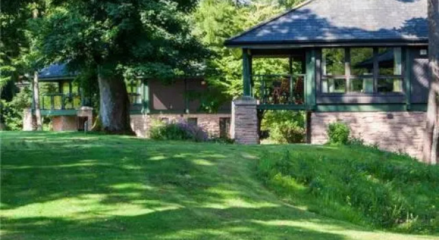 Cameron House Detached Lodge L67