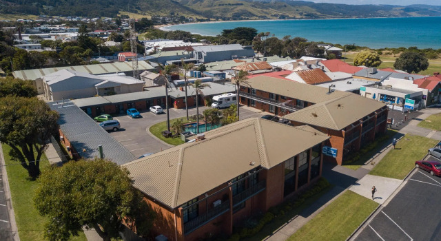 Кровать в общем номере Apollo Bay Motel & Apartments