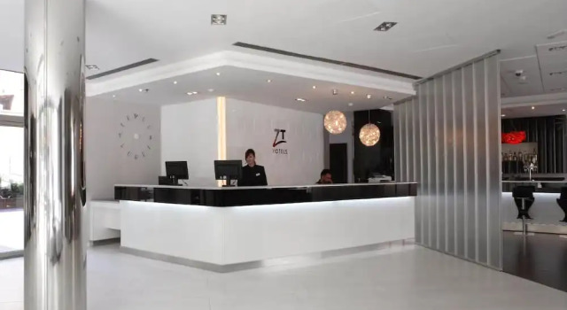 Roulette ZT Hotels 4, Забронировать Отель Сант-Марти Барселона, рядом с Museu de Carrosses Fúnebres