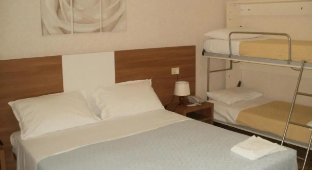 Четырёхместный номер Standard Hotel Mucciolini