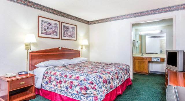 Days Inn by Wyndham Cornelia, Boek Hotel Hotels in Georgia met parkeren, Parkeren