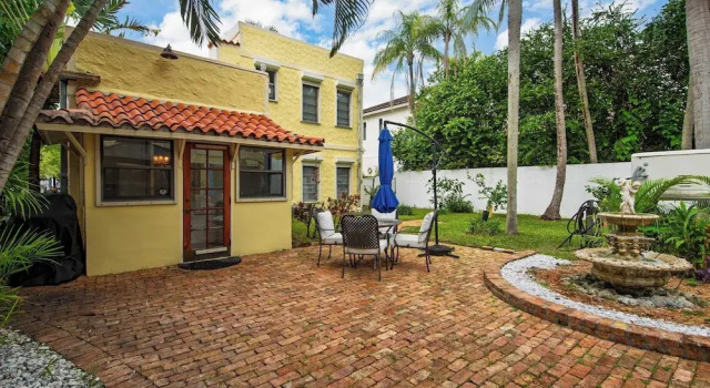 Коттедж Las Olas Oasis by Avantstay Minutes to the Beach + Hot Tub