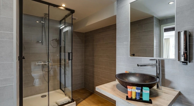 Четырёхместный семейный номер Standard Hotel Royal Bridges