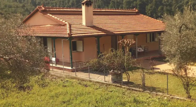 Коттедж Villa Freedom - Koutsoubri Beach Evia