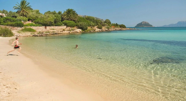 Апартаменты Studio With Shared Pool and Close to the Beach in Golfo Aranci