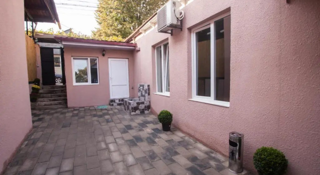Granny s house, Забронировать Отель Тбилиси Регион Тбилиси, рядом с Авлабари