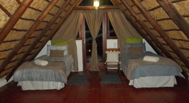 Коттедж с 2 комнатами с балконом Gan Eden Guest Cottage