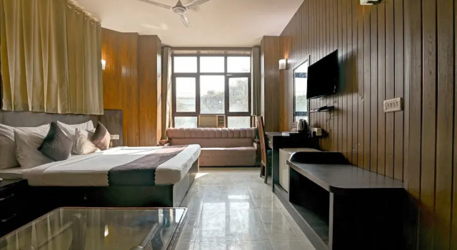 Люкс Luxury FabHotel Prime The Rivlet Premium - MG Road