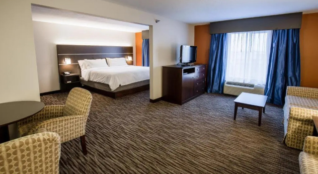 Люкс Holiday Inn Express Hotel & Suites Sioux Falls-Brandon by IHG