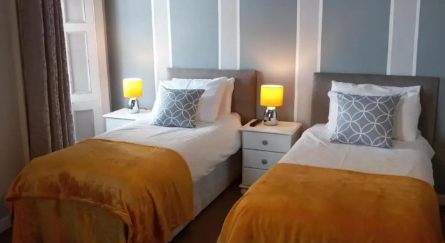 Двухместный номер Standard The Royal Hotel
