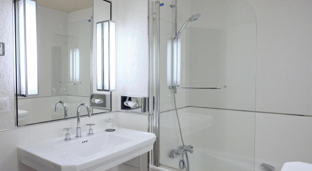 Двухместный номер Deluxe Hotel & Spa Le Grand Monarque, BW Premier Collection