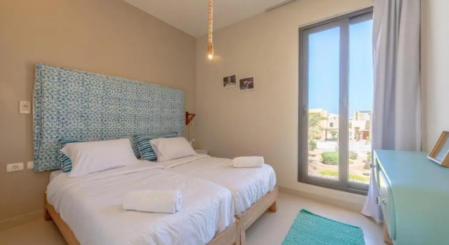 La Casa de Playa Tawila on Island 4BR Private with Heated Pool