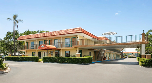 Двухместный номер Efficiency с видом на бассейн Days Inn by Wyndham Clearwater/Central