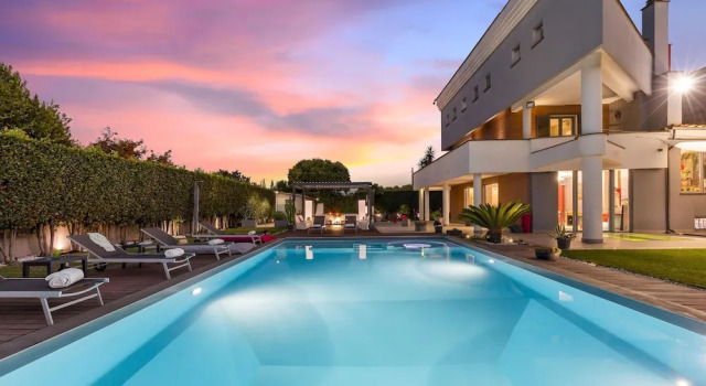 VILLA TIBERIO 6&2, Emma Villas, Забронировать Вилла Отели Лацио с бассейном, Бассейн