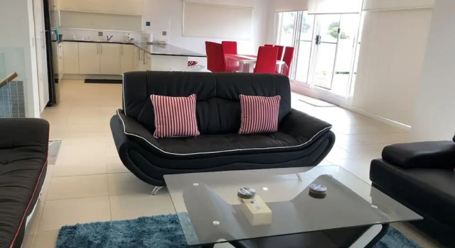 Cowes Holiday Haven - Property NO.2, Book Hotel Cowes 