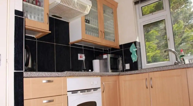 Sunny Apartment in Birmingham, Varaa Huoneisto Asunnot kohteessa Merseyside, Huoneisto
