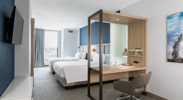Четырёхместная студия SpringHill Suites St. Paul Downtown
